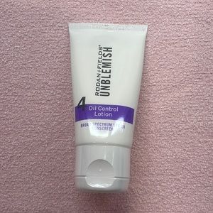 Rodan + Fields Unblemish Oil Control Lotion